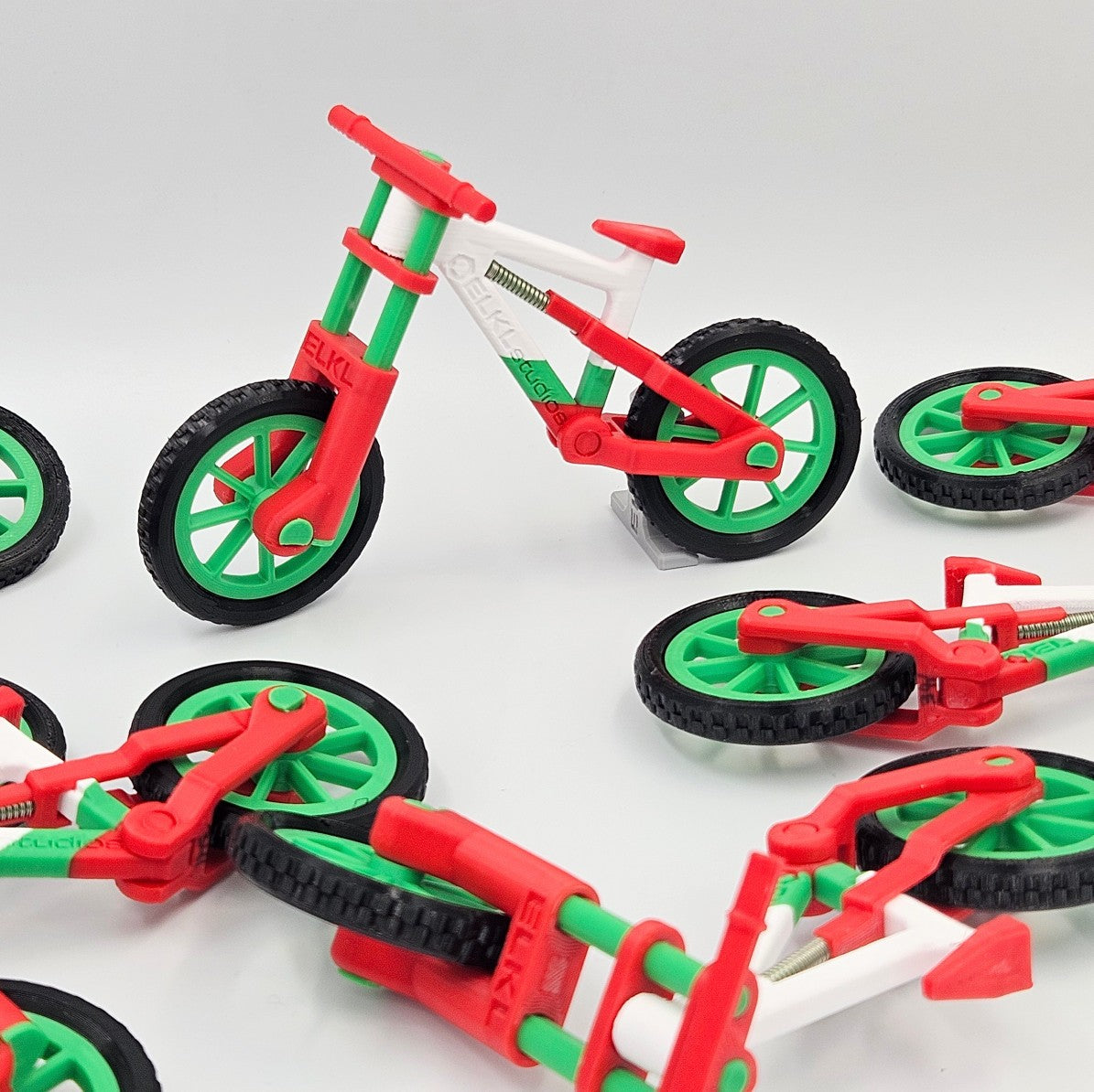 n+2 Downhill Finger Bike